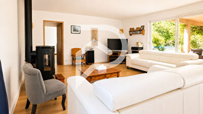 Maison avec piscine 8 pièces 200 m²