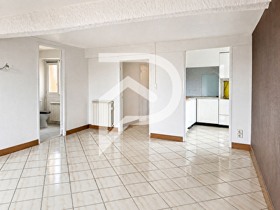 Appartement dernier étage 80 m²