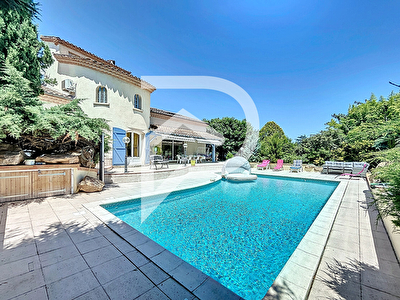 Belle villa avec piscine