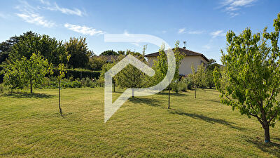 Maison 92 m², 3 chambres avec jardin, piscine et grand sous-sol