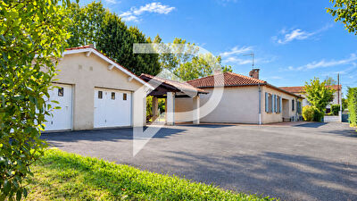 Maison de plain-pied 142 m² avec dépendance aménagée 4 chambres terrain 1 000 m²