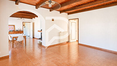 Maison plain-pied sur sous-sol 5 pièces 110 m²