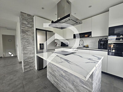 Villa familiale T5 Nievroz 137.6 m2 - clé en mains -