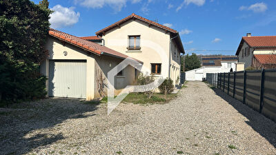 Maison de 70m²  avec garage et jardin