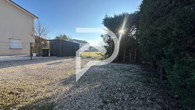 Maison de 70m²  avec garage et jardin