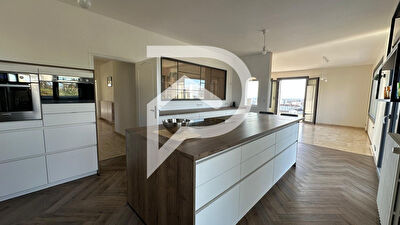 Villa Dagneux 260 m2 - vue exceptionnelle -