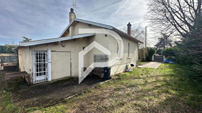 Opportunité à Beynost ! Maison à rénover avec jardin