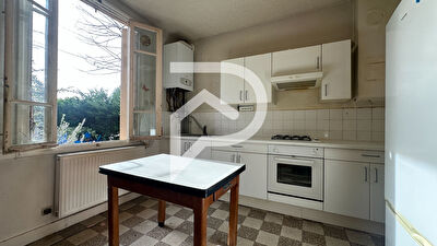 Opportunité à Beynost ! Maison à rénover avec jardin