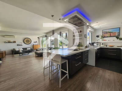 Maison Meyzieu 5 pièce(s) 140 m2
