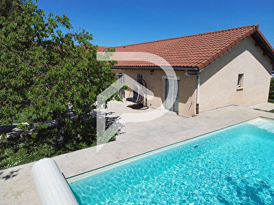 Beynost - Propriété familiale de plain-pied avec piscine