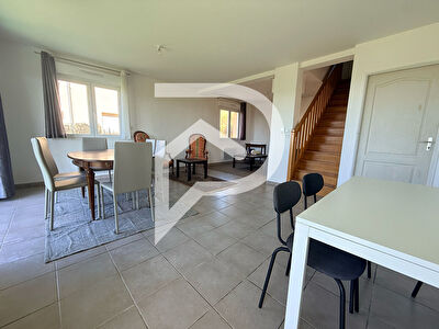 Maison familiale avec vue dégagée