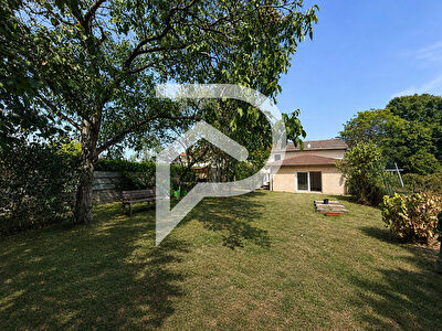 BÉLIGNEUX / HAMEAU DE CHÂNES - MAISON DE 138 M² AVEC JARDIN