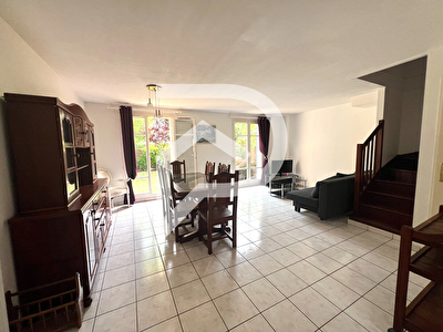 Maison Maurepas  7 pièce(s) 124 m2