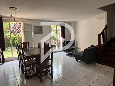 Maison Maurepas  7 pièce(s) 124 m2