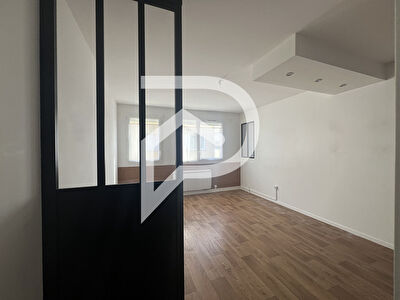 Appartement La Verriere 2 pièces 42 m2