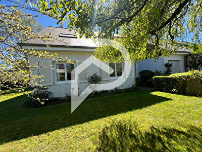 Maison Coignieres 7 pièce(s) 148 m2
