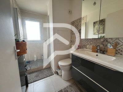 Appartement Montigny-le-bretonneux 2 pièce(s) 51 m2 MONTIGNY LE BRETONNEUX photo 9