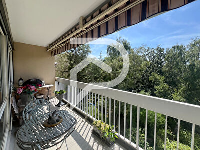 Appartement Elancourt 5 pièces 96 m2