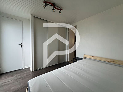 Appartement Maurepas 2 pièces 28 m2 MAUREPAS photo 4