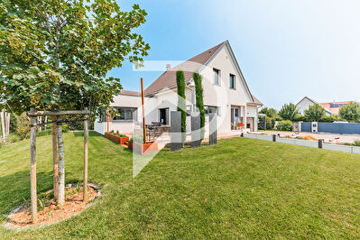 Maison Niederentzen 5 pièce(s) 142 m2