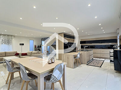 Maison Sundhoffen 6 pièce(s) 174 m2