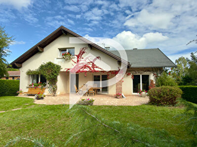 Maison Labaroche 7 /8 pièce(s) 201 m2