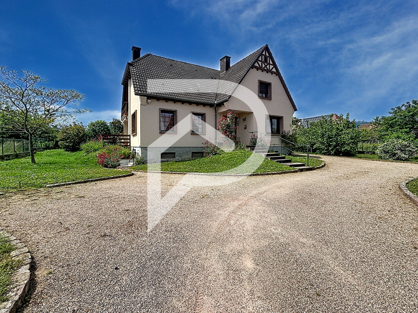 Photo du bien : Maison 7 pièces 181 m2