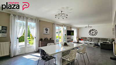 Maison Plogonnec avec grand terrain 1,8ha