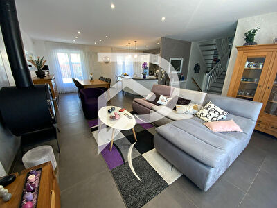 Charmante Maison 1/2 niveau de 120m2 Saulnes