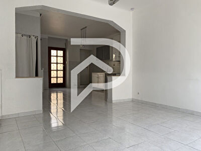 Maison jumelée de +/- 98 m²