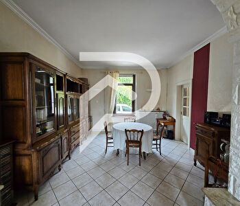 Maison Rehon 6 pièce(s) 100 m2