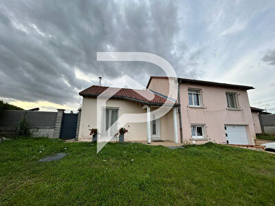 Maison Bazailles 6 pièce(s) 130 m2