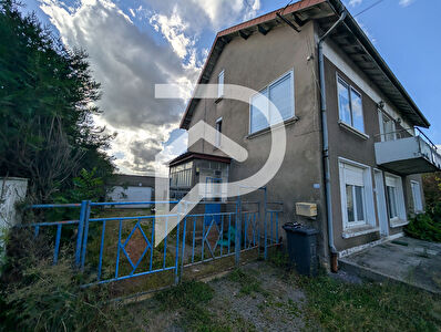 MERCY-LE-BAS  -  IMMEUBLE 180 M² À RÉNOVER SUR 564 M²  -  POTENTIEL INVESTISSEUR (3 LOTS) OU PROJET FAMILIAL (BI-GÉNÉRATIONNEL)