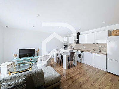 Charmante maison de 3 chambres, entièrement rénovée.