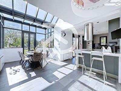 Maison 189 m² - 6 chambres - Terrain 2940 m² - DPE C - Terrasse & suite parentale
