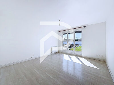 MAISON PLAIN-PIED 3 CHAMBRES - JARDIN 381 m² - GARAGE