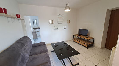 Appartement DAMPIERRE EN YVELINES 2 Pièces 28 m²