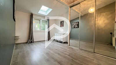 Créteil Maison 8 pièces 177 m²