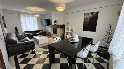 Maison Pruniers En Sologne 7 pièce(s) 243.72 m2