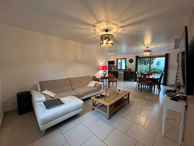 Maison  6 pièce(s) 108.37 m2
