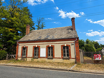 Maison Salbris 12 pièce(s) 248.15 m2