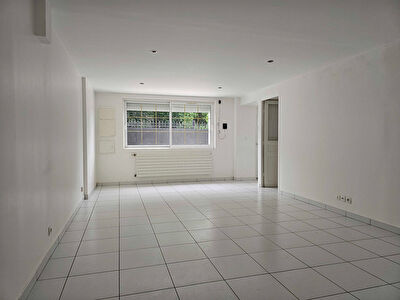 Appartement a louer le plessis-robinson - 4 pièce(s) - 79.69 m2 - Surfyn