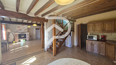 Maison 5 pièces de 125 m² Calme et espace à Saint-Lubin-en-Vergonnois