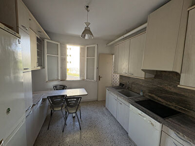 Appartement T4 à rénover - Ajaccio quartier Candia