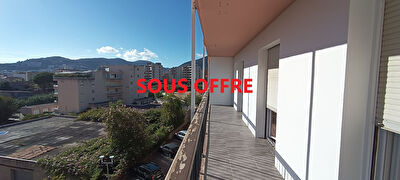 **Idéal investisseur ou primo accédant** Bel appartement traversant de 86m2 !