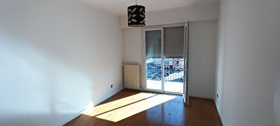 **Idéal investisseur ou primo accédant** Bel appartement traversant de 86m2 !