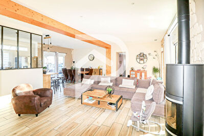 Maison Puygouzon 7 pièce(s) 203 m2