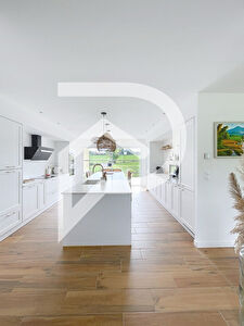 Maison Frejairolles 6 pièce(s) 162 m2
