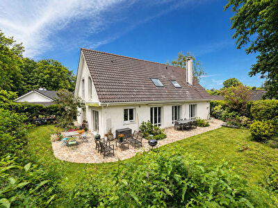 DOMAINE DE SANTENY_MAISON FAMILIALE_182 m² Carrez_IMPASSE AU CALME ABSOLU