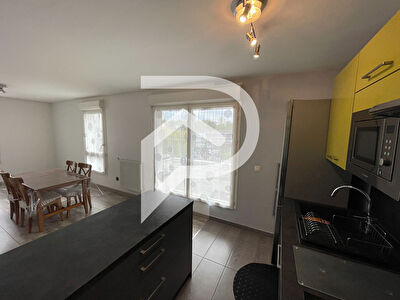appartement meublé 3/4  pièces Limeil 80M2 +  GRANDE TERRASSE
